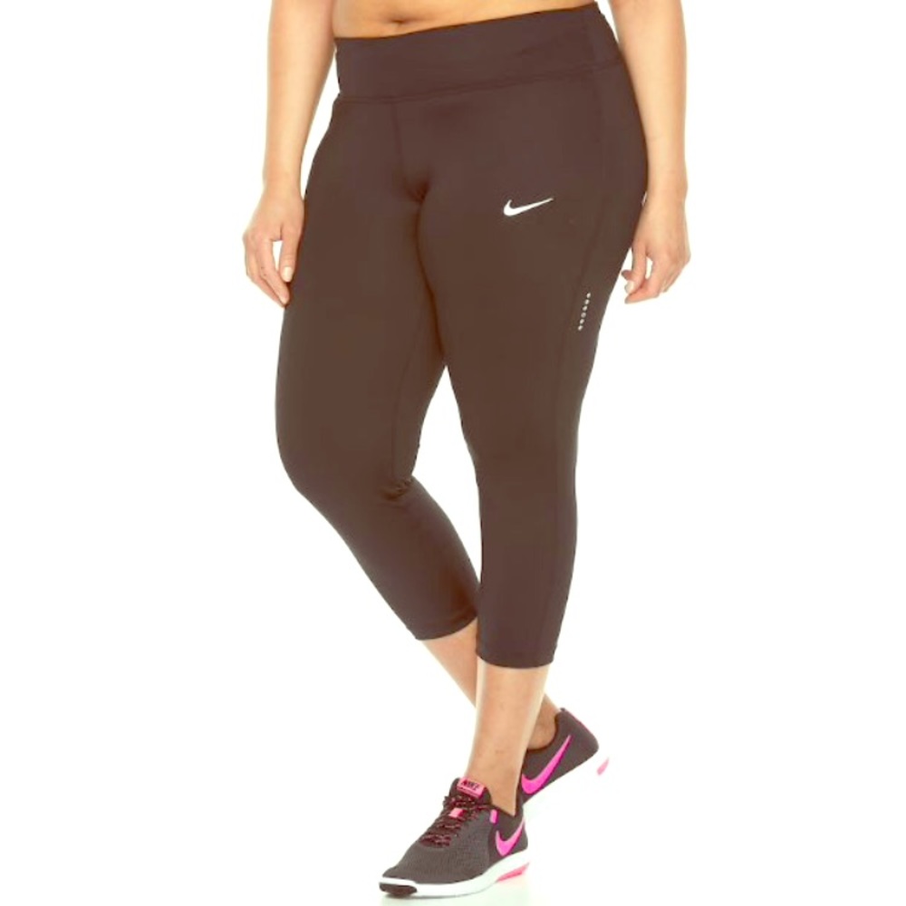 Nike Women’s Dri-FIT crop leggings